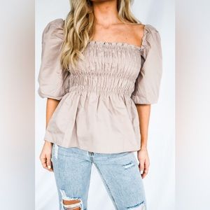 NWT puff sleeve top